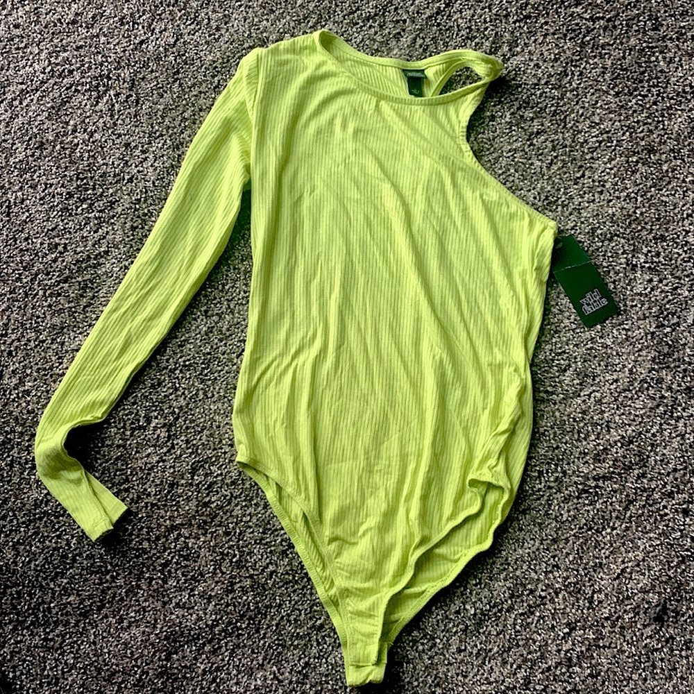 NEW -Wild Fable Green one sleeve bodysuit size S